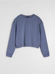 Bluza basic - niebieski. Niebieskie bluzy sportowe Sinsay, l, bez wzorów, z dzianiny, bez kaptura. Za 45.99 zł.