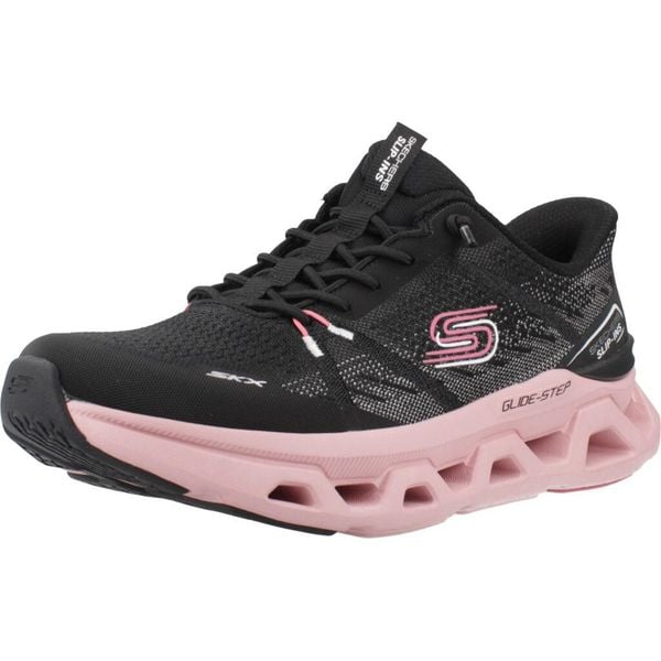 Buty SKECHERS SLIP - INS STEP ALTUS FAST LANE Czarny. Czarne trekkingi Skechers, z syntetyku, trekkingowe. Za 381.99 zł.