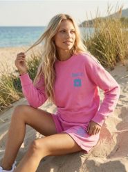 Bluza z napisem Make You Smile - różowy. Czerwone bluzy Sinsay, l, bez wzorów, bez kaptura. Za 39.99 zł.