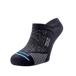 Skarpety stopki do biegania Teko ecoRUN No Show Ultralight. Czarne skarpety TEKO, bez wzorów. Za 61.00 zł.