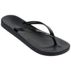 Klapki damskie Ipanema Anatomica Tan. Czarne klapki Ipanema, bez wzorów, z gumy, bez obcasa. Za 49.99 zł.