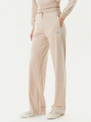 Guess Spodnie dresowe V3BB26 K0232 Beżowy Regular Fit. Brązowe spodnie dresowe Guess, s, z aplikacjami, z dresówki. Za 349.99 zł.