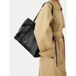 Torebka Beverly Hills Polo Club. Czarne torebki klasyczne Beverly Hills Polo Club, bez wzorów, bez dodatków. Za 229.99 zł.