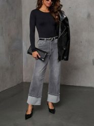 Milan Kiss Koszulka w kolorze czarnym rozmiar: S. Czarne bluzki Milan Kiss, s, bez wzorów, z wiskozy, bez kołnierzyka, bez ramiączek. Za 127.05 zł.