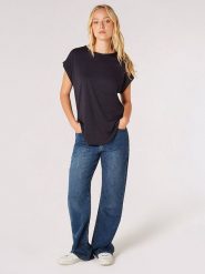 Apricot Koszulka w kolorze czarnym rozmiar: L. Czarne bluzki Apricot, l, bez wzorów, bez kołnierzyka, bez ramiączek. Za 60.99 zł.