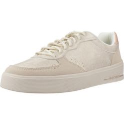 Kapcie SKECHERS HILAND - SHIMMERING SPLENDID Beżowy. Brązowe obuwie domowe Skechers, bez wzorów, ze skóry, bez zapięcia. W wyprzedaży za 258.15 zł.
