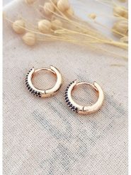 Atelier MIU Pozłacane kolczyki-kreole z cyrkoniami rozmiar: onesize. Niebieskie kolczyki Atelier MIU, z cyrkonią, pozłacane. Za 30.99 zł.