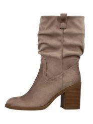 Wrangler Botki "Judy" w kolorze jasnobrązowym rozmiar: 36. Brązowe botki Wrangler, bez wzorów, bez obcasa, bez zapięcia. Za 201.08 zł.