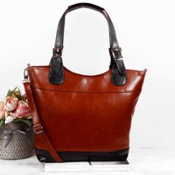 Torebka skórzana damska DAN-A T195B camel czarny. Brązowe torebki klasyczne DAN-A, bez wzorów, ze skóry, bez dodatków. Za 399.99 zł.