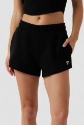 GUESS Czarne damskie szorty Primula. Czarne szorty Guess, z aplikacjami. W wyprzedaży za 185.59 zł.