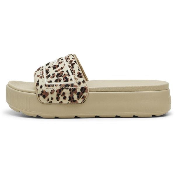 Klapki Puma Karmen Slide Wns I Am The Drama, Kobiety. Brązowe klapki Puma, bez wzorów, z materiału, bez obcasa. Za 153.99 zł.