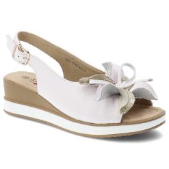 Sandały damskie S.Barski, cholewka ze skóry naturalnej licowej z szerokim paskiem z regulacją na metalową klamrę, białe, GR61-5988. Białe sandały S.BARSKI, bez wzorów, ze skóry, bez obcasa, bez zapięcia. Za 189.00 zł.