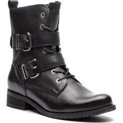 Botki WOJAS - 8655-51 Czarny. Czarne botki Wojas, bez wzorów, z materiału, bez obcasa, na obcasie, bez zapięcia. W wyprzedaży za 369.00 zł.