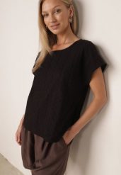 Czarna Bluzka z Bawełny o Kroju Oversize Ozdobiona Haftem Adriatea. Czarne bluzki Born2be, l, bez wzorów, z bawełny, biznesowe, bez kołnierzyka, bez ramiączek. Za 79.99 zł.