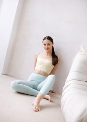 Damskie legginsy do jogi Moonholi Vibes z długimi nogawkami. Niebieskie legginsy MOONHOLI, s, bez wzorów, z materiału, długie. Za 359.00 zł.