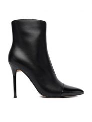 Nine West Botki CEO-MAYA-01 Czarny. Czarne botki Nine West, bez wzorów, z materiału, bez obcasa, na szpilce, bez zapięcia. Za 299.99 zł.