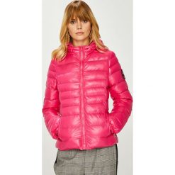 Answear - Kurtka. Czerwone kurtki ANSWEAR, s, bez wzorów, z materiału, z kapturem. W wyprzedaży za 119.90 zł.