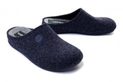 DR. BRINKMANN 320041-05 marine, kapcie/klapki damskie. Niebieskie obuwie domowe Dr. Brinkmann, bez wzorów, z materiału, bez zapięcia. Za 219.90 zł.
