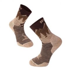 Skarpety trekkingowe z wełny z motywem Koziorożca w kolorze alpejskiego. Brązowe skarpety TRY TO FLY, bez wzorów, z wełny. W wyprzedaży za 83.39 zł.