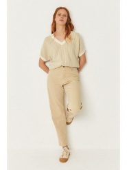 SKFK Spodnie "Ania" w kolorze beżowym rozmiar: 34. Brązowe spodnie materiałowe SKFK, bez wzorów, z bawełny, z podwyższonym stanem. Za 304.99 zł.