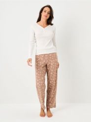 Świąteczna piżama dwuczęściowa w śnieżynki - biały. Białe piżamy Sinsay, bez wzorów, bez ramiączek. Za 49.99 zł.