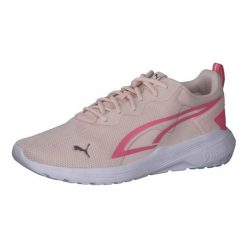 Buty treningowe damskie Puma Allday Active. Czarne obuwie sportowe Puma, z gumy, bez zapięcia. Za 252.00 zł.