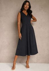 Granatowa Rozkloszowana Sukienka z Dekoltem w Kształcie Litery V Agilia. Niebieskie sukienki Renee, na spacer, na lato, l, bez wzorów, bez kołnierzyka, bez ramiączek, midi, rozkloszowane. Za 179.99 zł.