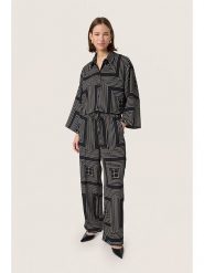 Soaked in Luxury Spodnie w kolorze czarnym rozmiar: XS. Czarne spodnie materiałowe Soaked in Luxury, xs, bez wzorów, z materiału. Za 152.99 zł.