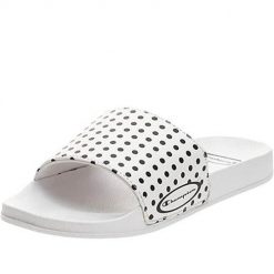 Klapki damskie Champion Ibiza Slide. Białe klapki Champion, bez wzorów, z materiału, bez obcasa. Za 131.00 zł.