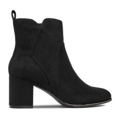 Botki JENNY. Czarne botki Jenny, bez wzorów, bez obcasa, na słupku, bez zapięcia. Za 159.99 zł.