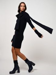 AUTHENTIC CASHMERE Kaszmirowy szal "Vaymont" w kolorze granatowym - 200 x 30 cm rozmiar: onesize. Czarne szaliki AUTHENTIC CASHMERE, bez wzorów, z kaszmiru. Za 252.99 zł.