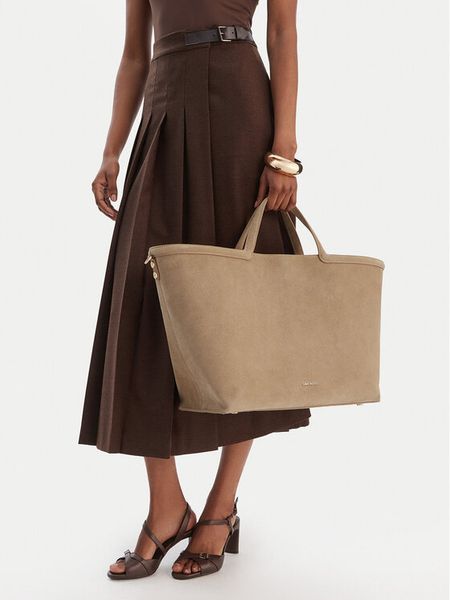 GINO ROSSI Torebka EO-LA224-19153A Beżowy. Brązowe shopper Gino Rossi, bez wzorów, ze skóry, bez dodatków. Za 441.99 zł.