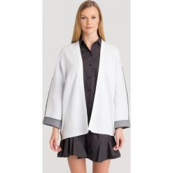 KARDIGAN Armani Exchange. Białe kardigany Armani Exchange, l, bez wzorów, z dzianiny. Za 389.40 zł.