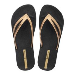 Klapki damskie japonki Ipanema Bossa Soft. Czarne klapki Ipanema, bez wzorów, z gumy, bez obcasa. Za 89.00 zł.