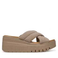 Klapki Tamaris. Brązowe klapki Tamaris, bez wzorów, bez obcasa. Za 219.99 zł.