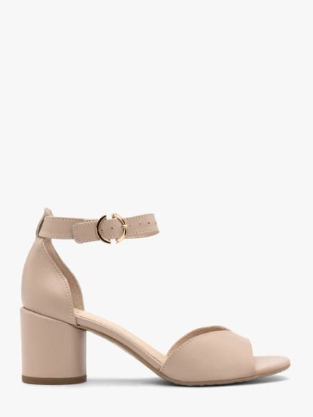 Beżowe sandały damskie na słupku. Brązowe sandały Ryłko, bez wzorów, z materiału, bez obcasa, na słupku, bez zapięcia. W wyprzedaży za 249.99 zł.