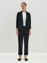 Someday Spodnie "Charlie" w kolorze czarnym rozmiar: 38. Czarne spodnie materiałowe someday., na co dzień, bez wzorów, z materiału, z podwyższonym stanem. Za 165.99 zł.