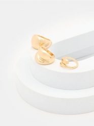Zestaw złotych pierścionków 3 pack - złoty. Żółte pierścionki Sinsay, złote. Za 12.99 zł.