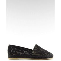 Espadryle koronkowe czarne BB15P Black. Czarne espadryle ButyModne, bez wzorów, z koronki, bez obcasa, bez zapięcia. W wyprzedaży za 79.00 zł.