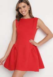 Czerwona Taliowana Sukienka z Odkrytymi Plecami Florreti. Czerwone sukienki Born2be, l, bez wzorów, bez kołnierzyka, bez ramiączek, mini, dopasowane. Za 139.99 zł.