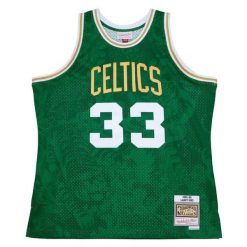 Koszulka Boston Celtics Swingman CNY 4.0 1985/86. Zielone bluzki Mitchell & Ness, bez wzorów, sportowe, bez kołnierzyka, bez ramiączek. Za 632.50 zł.