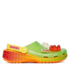 Klapki Crocs. Klapki Crocs, bez wzorów, bez obcasa. Za 319.99 zł.