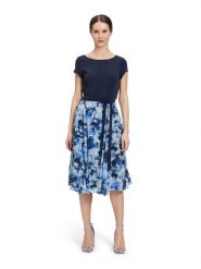 Vera Mont Sukienka w kolorze granatowo-błękitnym rozmiar: 44. Niebieskie sukienki Vera Mont, bez wzorów, z tkaniny, bez kołnierzyka, bez ramiączek, mini, rozkloszowane. Za 260.99 zł.