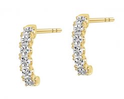 Kolczyki z żółtego złota z diamentami - 0,03 ct - próba 375. Żółte kolczyki Apart, z diamentem, złote. Za 1,329.00 zł.