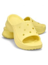 Crocs Klapki "Bae Slide" w kolorze żółtym rozmiar: 41/42. Żółte klapki Crocs, bez wzorów, z otwartym noskiem, bez obcasa. Za 156.61 zł.