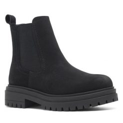 Botki Jenny Fairy. Czarne botki Jenny Fairy, bez wzorów, bez obcasa, na płaskiej podeszwie, bez zapięcia. Za 149.99 zł.