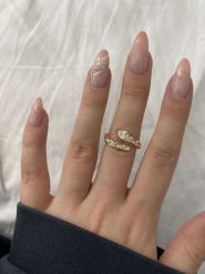 Lodie Silver Pierścionek z cyrkoniami rozmiar: onesize. Szare pierścionki Lodie Silver, z cyrkonią, z mosiądzu. Za 39.99 zł.