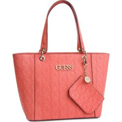 Torebka GUESS - Kamryn (SH) HWSH66 91230 COR. Czerwone torebki klasyczne Guess, z aplikacjami, ze skóry ekologicznej, bez dodatków. W wyprzedaży za 359.00 zł.