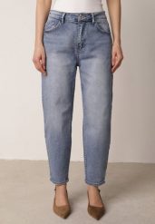 Niebieskie Klasyczne Jeansy Mom Fit z Wysokim Stanem z Bawełny Charvielle. Niebieskie jeansy Born2be, l, bez wzorów, z podwyższonym stanem. Za 109.99 zł.