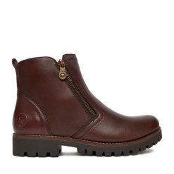 Botki Rieker. Brązowe botki Rieker, bez wzorów, bez obcasa, na płaskiej podeszwie, bez zapięcia. Za 429.99 zł.